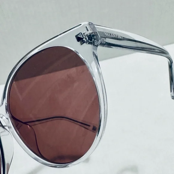 VALENTINO ROCKSTUD DETAIL SUNGLASSES WITH CASE VALENTINO ROCKSTUD DETAIL SUNGLASSES WITH CASE main image 4